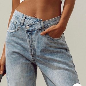 Asymmetric Straight Leg Jean